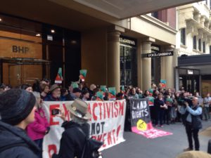 Australian solidarity blockade at BHP